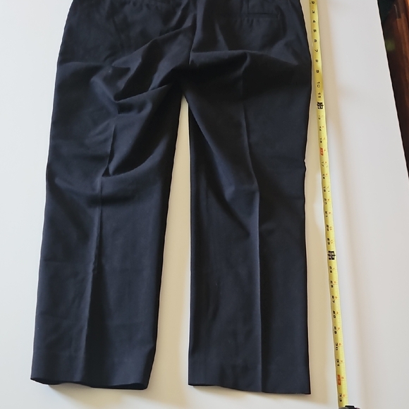 Elie Tahari Black Dress Pants Classic Tailored Design - Picture 7 of 7